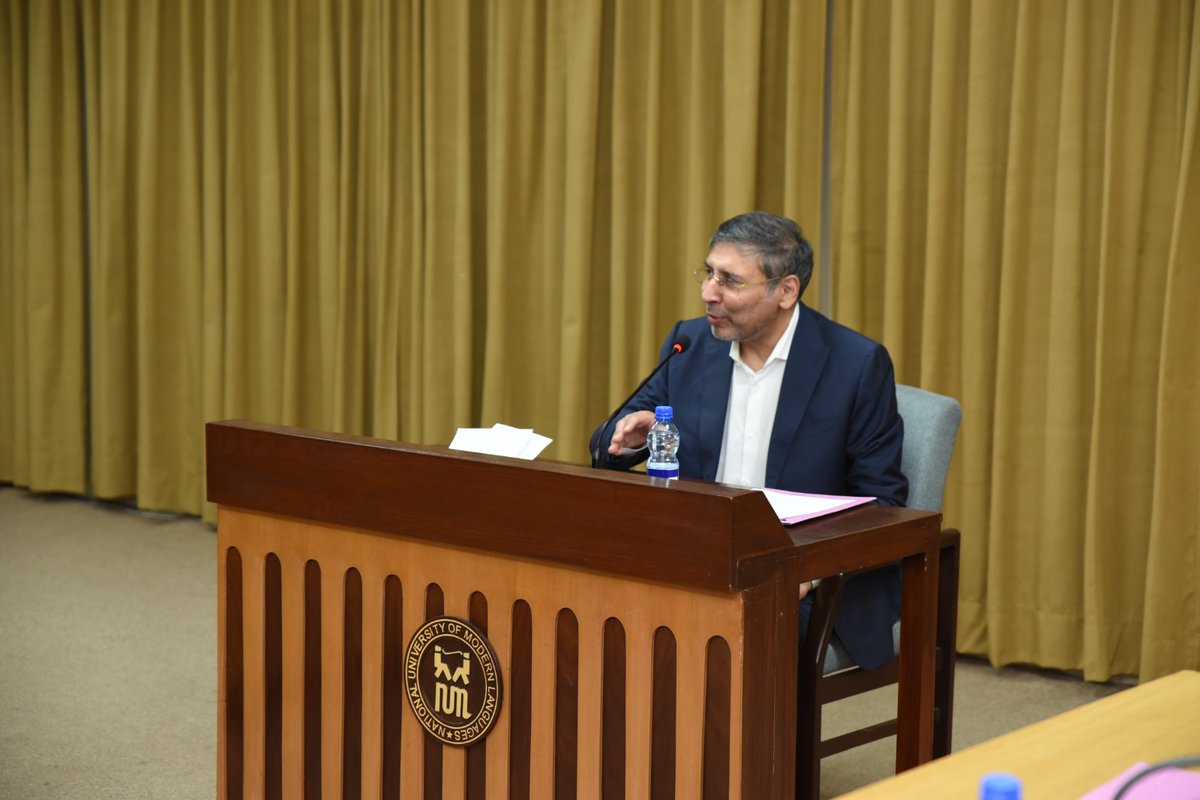 JMC_NUML's tweet image. Jean Monnet Chair-NUML organized a roundtable talk on &quot;European Union–Pakistan Strategic Engagement.&quot; Ambassador Jauhar Saleem, the keynote speaker, discussed strategic landscape and politico-economic factors that account for convergence and divergence in EU–Pakistan relations.