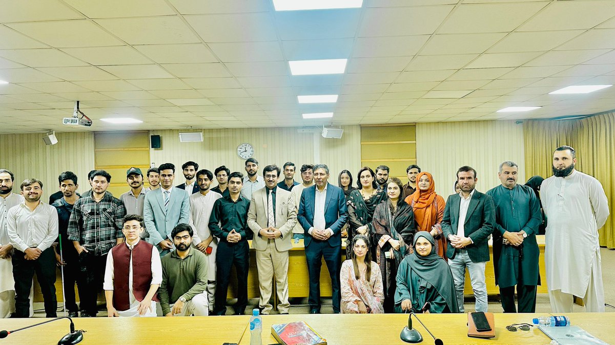 JMC_NUML's tweet image. Jean Monnet Chair-NUML organized a roundtable talk on &quot;European Union–Pakistan Strategic Engagement.&quot; Ambassador Jauhar Saleem, the keynote speaker, discussed strategic landscape and politico-economic factors that account for convergence and divergence in EU–Pakistan relations.