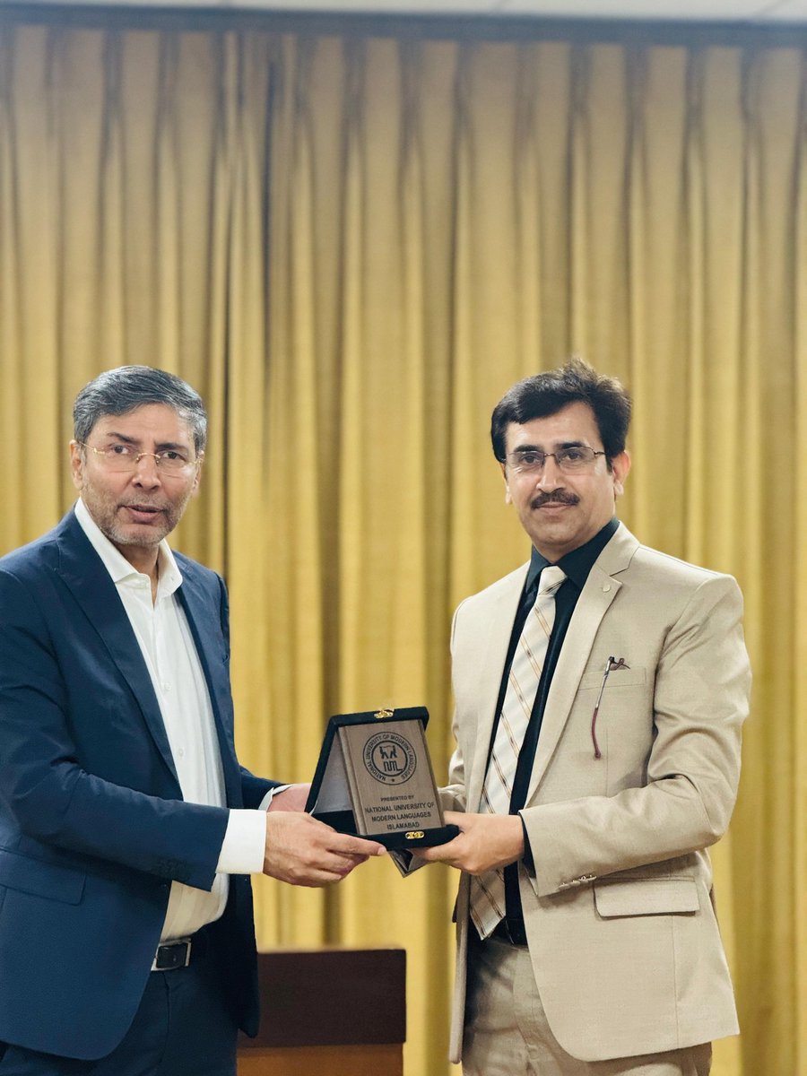 JMC_NUML's tweet image. Jean Monnet Chair-NUML organized a roundtable talk on &quot;European Union–Pakistan Strategic Engagement.&quot; Ambassador Jauhar Saleem, the keynote speaker, discussed strategic landscape and politico-economic factors that account for convergence and divergence in EU–Pakistan relations.