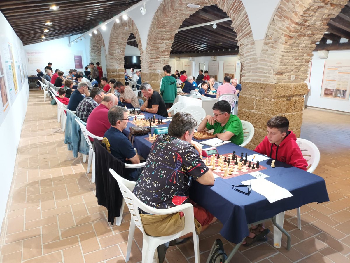 AInvidente's tweet photo. Finalizo el II Festival Internacional de Ajedrez “Castillo de Santa Catalina” patrocinado por la Diputación de Cádiz, con un nuevo éxito de participantes igualando a la edición anterior.👏👏🤗🤗 https://t.co/kAdutezwuI