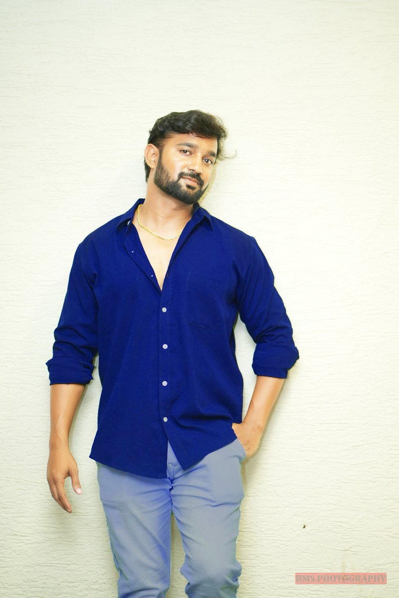 Rishivickyaru's tweet photo. Always rocking the blue dress vibes 💙
Photographs: @bmsphotography2015 
 #actor #actorslife🎬 #celebrity #kollywood #celebrities #kollycinima #cinema #cinéma #model #modelling #actors #actores #tamilcinima #ᴛᴀᴍɪʟᴄɪɴᴇᴍᴀ #maleactor #male #blue #photographer #photoshoot https://t.co/8nYWIyZN5D