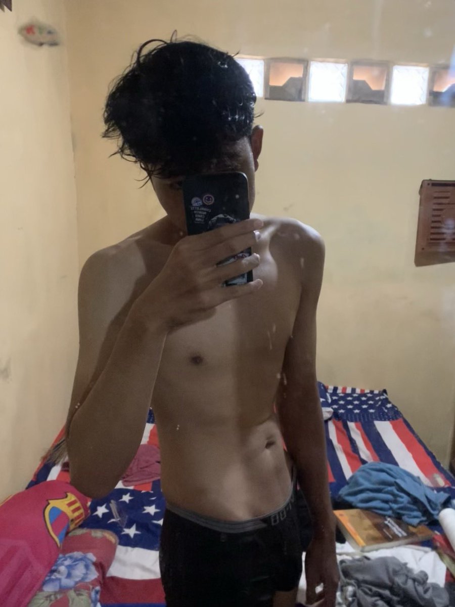 len 🦈 tweet media