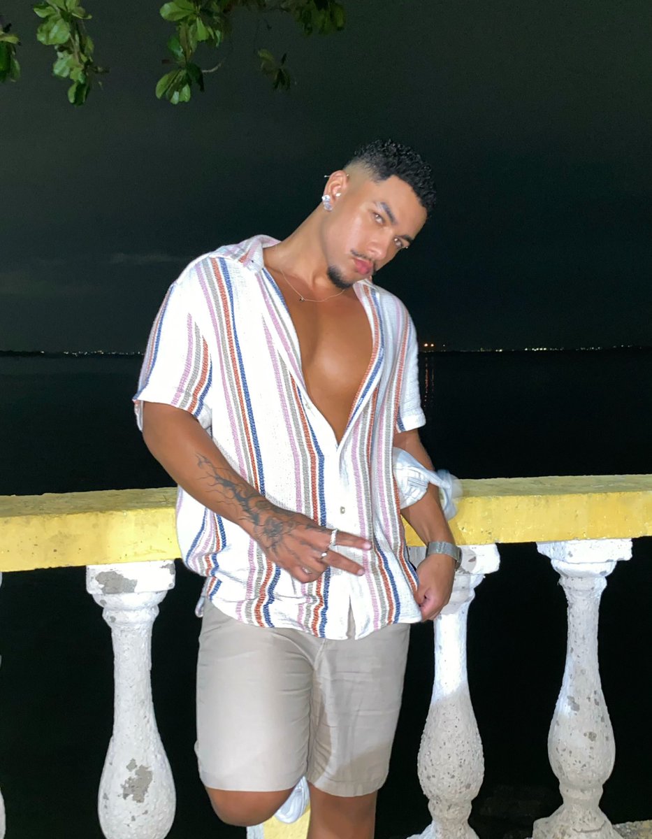 Guuusttavooo's tweet image. ✌🏽