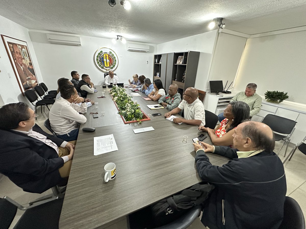 Se realizó reunión ordinaria del CEN, bajo lineamientos de nuestro Secretario General Nacional <a href="/adbernabe/">Bernabé Gutiérrez</a> y dirigida por el Sub Sec. General, José Peraza, y la Sec. Nacional de Organización <a href="/mydonascimento/">Myriam Do Nascimento</a>, donde se abordaron temas de interés para el fortalecimiento del partido.