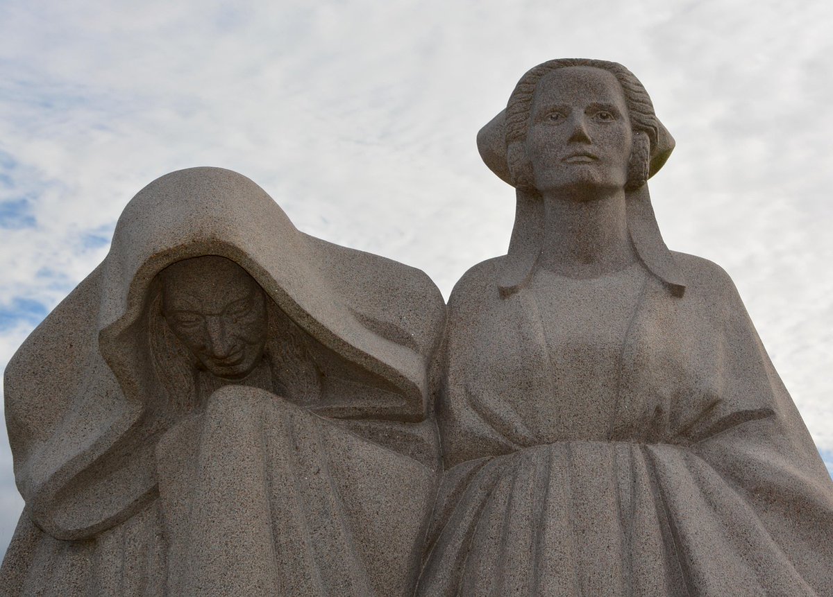 Il Consiglio Comunale ha approvato una mozione che impegna la Città di Torino a dedicare nuovi spazi e opere rappresentative dando priorità alle donne che hanno fatto la storia di Torino e dell’Italia e a incrementare gli studi e le ricerche su di loro. cittagora.it/altre-notizie/…