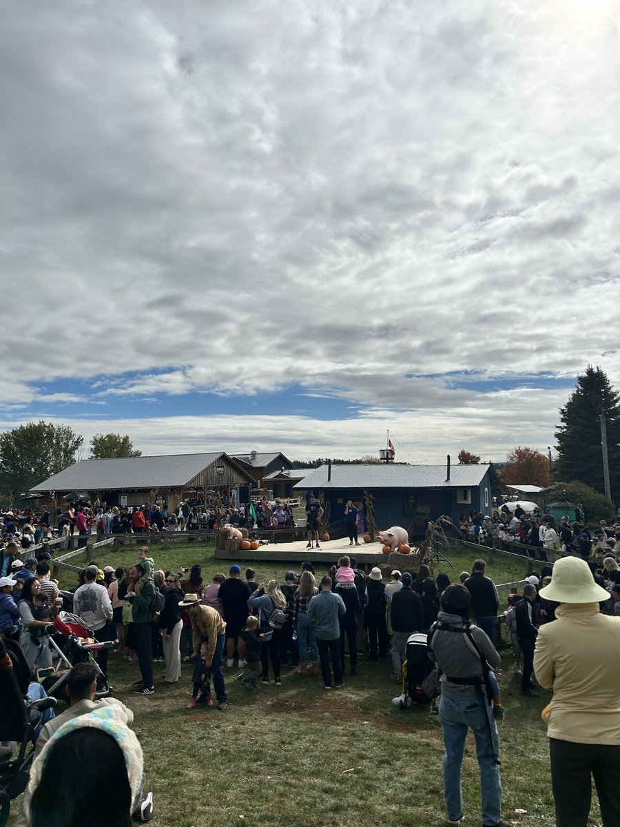 Happy Thanksgiving Day. !!! Farm and Fun with my kids.