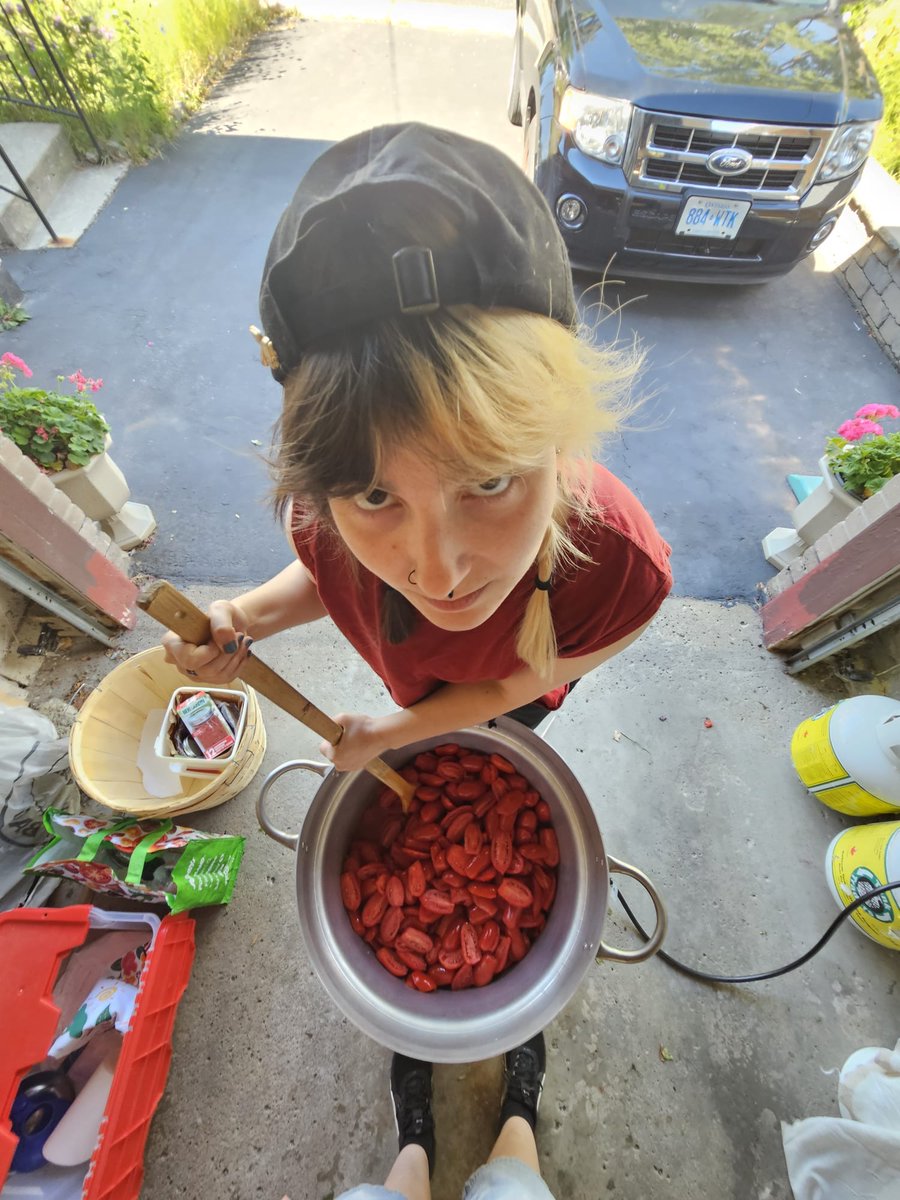 two weeks from now we're turning the baby g into a haunted house party!! be there or BEWARE!! 🎃🎃🎃

🎃🎃🎃tickets: link.dice.fm/s0d377c57c74?d…