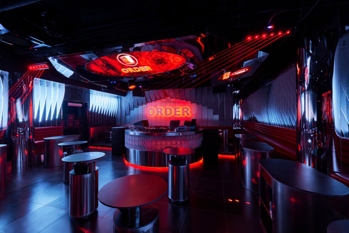 ORDER CLUB

🔗archidust.com/project-detail…
_
project : J.H Architecture Studio
📷 : Hu kaifan
📍 #Jinan #China
.
.
#Archidust #NightClub #LightTransmittingLampFilm #FrostedGlass #Lounge #ComprehensiveDesign #ArchitecturalVision #FictionalArchitecture #InteriorArchitecture #ORDERCLUB