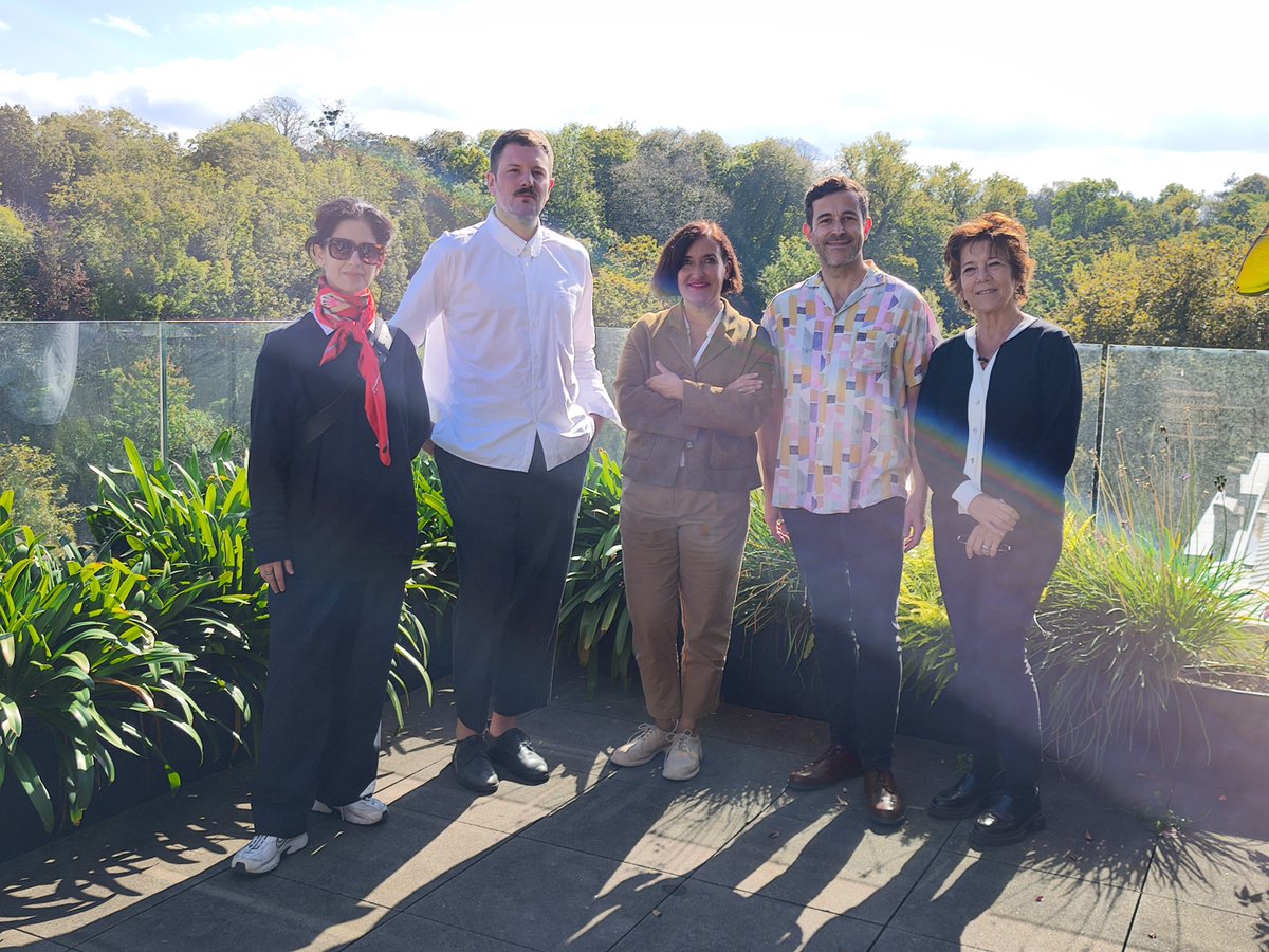 etxepareinst's tweet photo. German curator Vincent Schier, from the Skulptur Projekte Münster 2027 team, has visited the Basque Country through @etxepareinst’s #ZABAL programme to explore its contemporary art landscape and foster international connections.

➡️ https://t.co/12XZwf6A1k https://t.co/CFjnqz5VTF