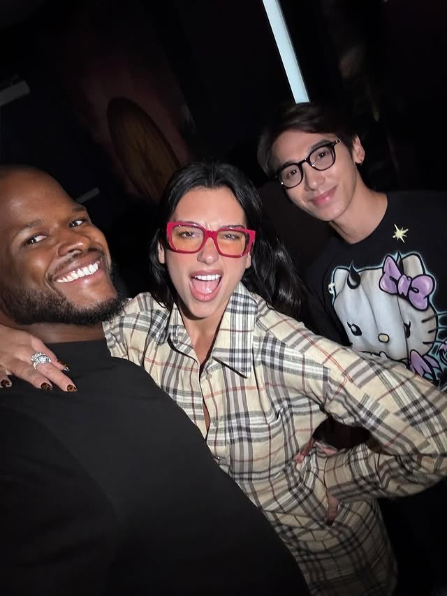Dua Lipa avec des amis