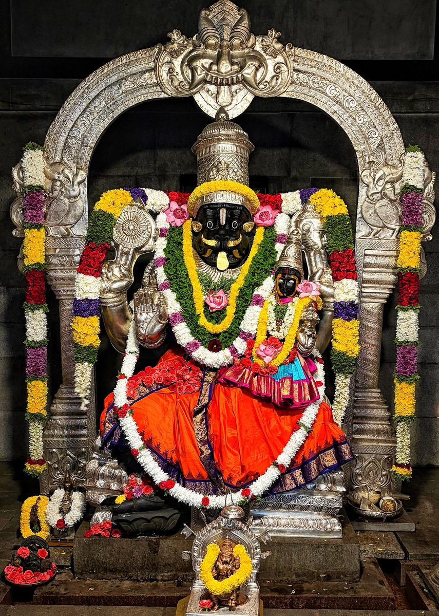 SunainVyas's tweet image. Om Namo Bhagwate Vasudevaya 🌼
