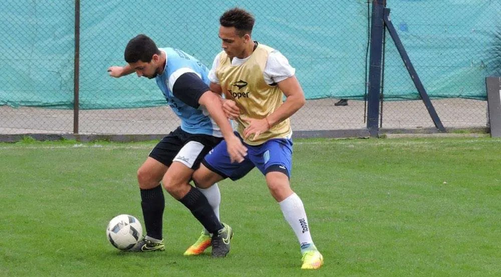 NicoRadduso's tweet photo. @tobias_manno @RacingClubLAT Tiene razón tu arquero amigo, para mí fue un embole el partido de ayer 🥱 https://t.co/pOyu2Es5pf