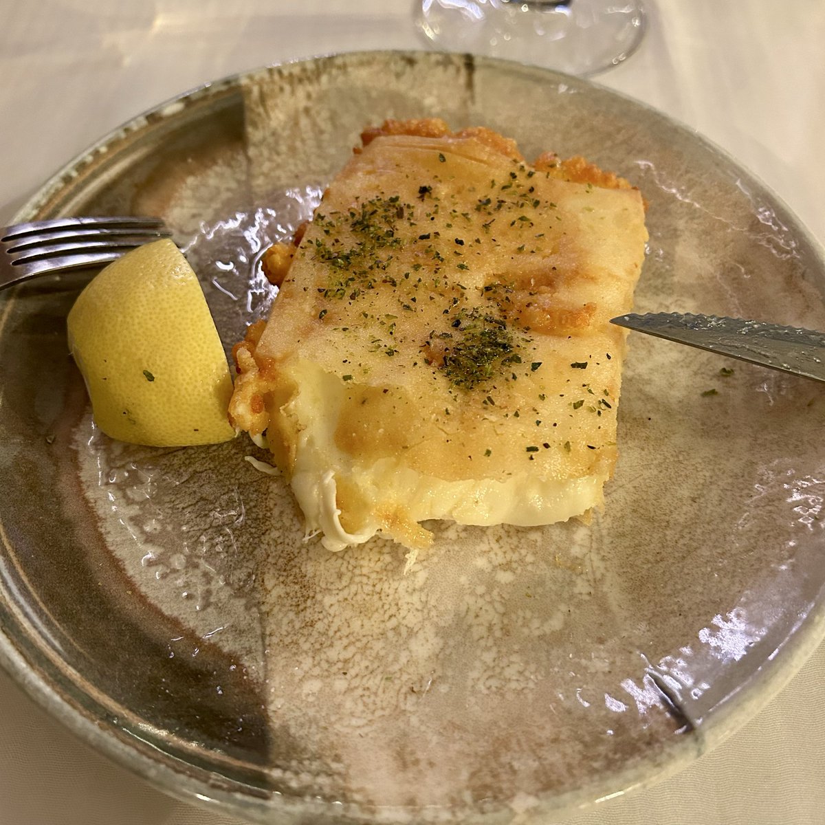 BlindTasters's tweet image. Macedonian meal of fried batzos, zucchini balls, saganaki shrimps, and baked quince 🤤🤤🤤