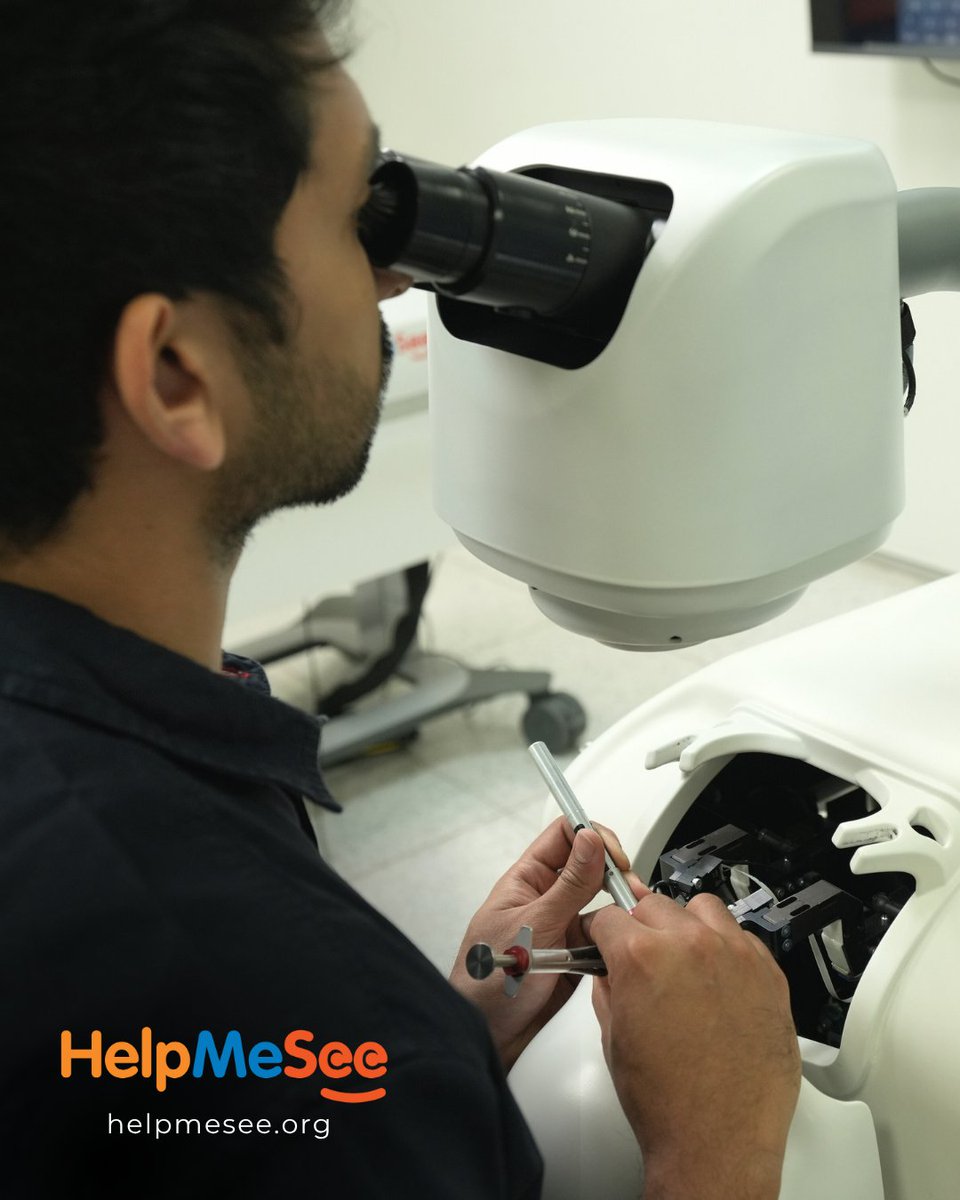 The HelpMeSee Simulation-based Training Program offers extensive hands-on practice with tool customization, providing practicing #ophthalmologists with the perfect environment to refine transferable #cataract surgical skills.
Learn more: brnw.ch/21wWAiO

#ophthalmology