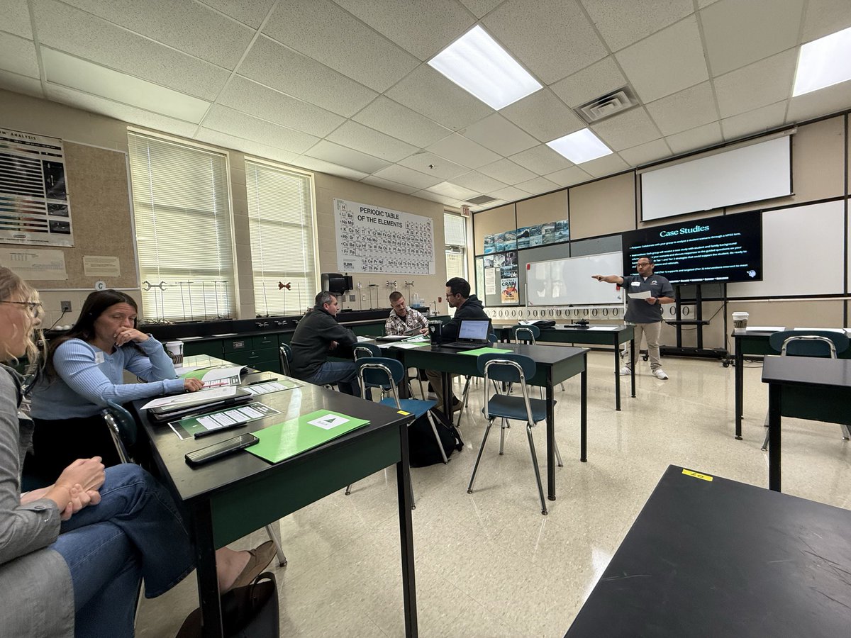 Awesome learning going on at AHS, led by <a href="/torresv4msu/">Victor Torres</a> and Tyler Best on Multiple Tiers of Supports for Students! Great conversations and idea sharing among teachers. #UnitedGreenmen <a href="/ACSD_MH/">Mike Hayes</a> <a href="/DrPMilcetich/">Paul Milcetich</a> <a href="/AHS_SeanBaker/">AHS_SeanBaker</a>