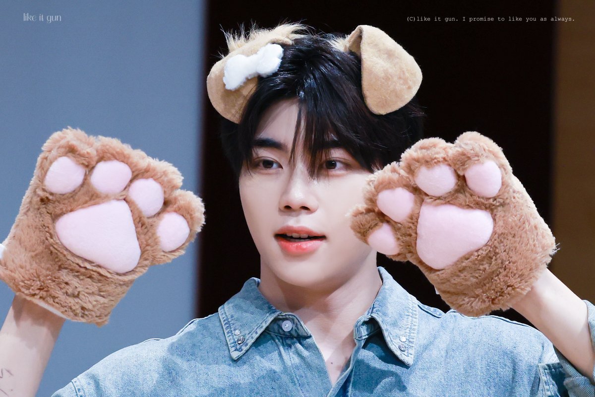 251012

멍멍🐾

#박건욱 #PARKGUNWOOK #パクゴヌク #朴乾旭 #ZB1 #ZEROBASEONE #제로베이스원