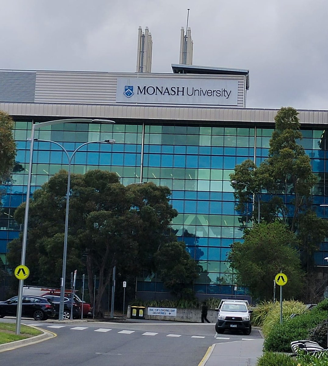 irnscv's tweet photo. We’re thrilled to share that Sandhra S, IITGN alumna and former IRN Lab member, has begun her PhD in Bioanthropology at Monash University, exploring enamel thickness and food processing in living and extinct hominoids. 
#IRNLab #Bioanthropology #PhDjourney #MonashUniversity https://t.co/jIB8iBuzck