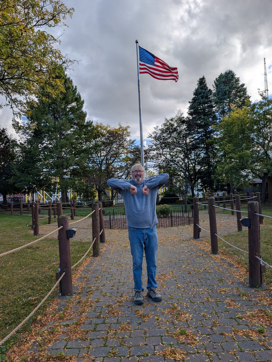 The greatest thing about traveling in the US is there are no Canadian Liberals down here. Elbows up mofos. Enjoying time with my American friends.