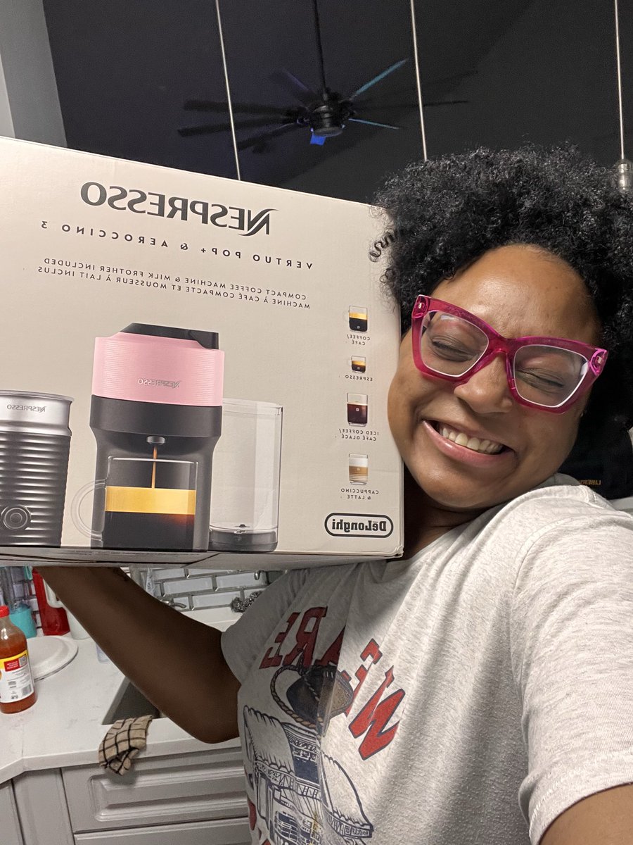 “You my man or something?” I love you <a href="/RAEofsonshyne/">Rachael Jackson</a> the fact that you just knew. And pink? I’ll have your bath water ready. 💕