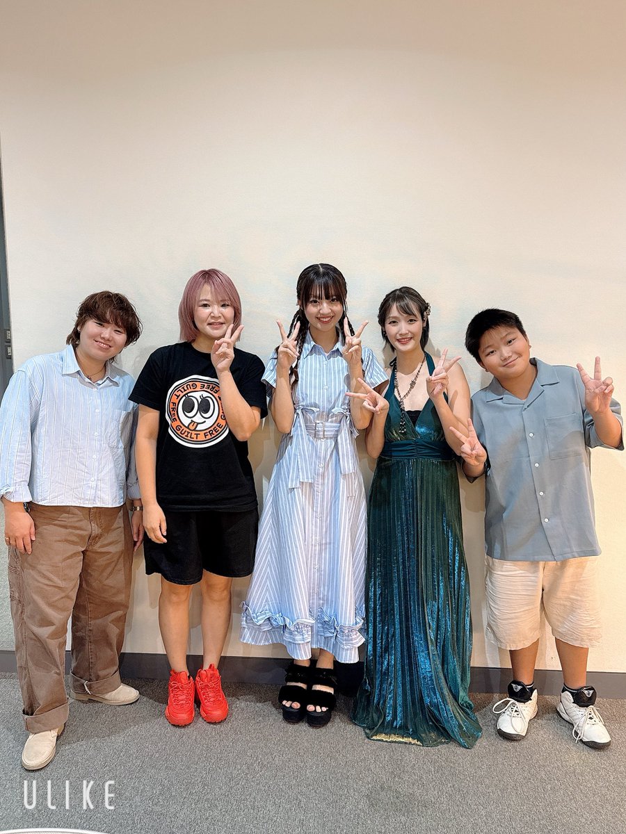 1717_Hinata_'s tweet image. 今日は #夢フェス でした💞

奈良100年会館の大ホールが満員でした😳💭

鼻声が治りきってなくて悔しかったけど沢山の方に聴いていただけて嬉しかったです！！🫶🏻💗

共演者の皆さん全員いい人すぎた、、🥹
いっぱいおしゃべり出来ました🎀

夢フェススタッフの皆様✨️
今日はありがとうございました！