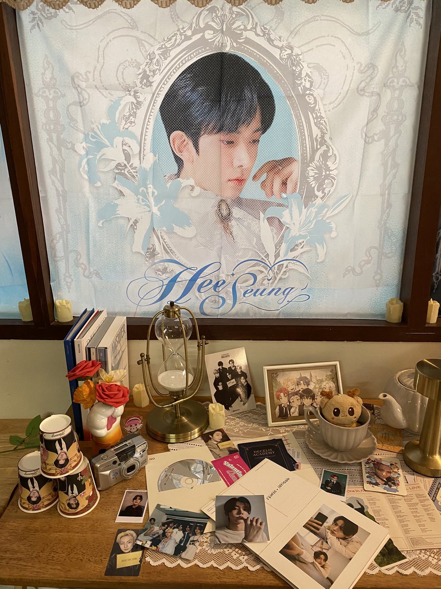 ployvychan's tweet photo. สับเกียร์ฝ่าฝนไปกินโทสต์ + ได้อ้วมหยั่ยอ้วมจิ๋วกลับบ้านด้วย อึงแงงง 😭😭😭 เฟ่คือดีงามมมม หล่อน่ารักถูกใจหม่ามี้สุบ ๆ ได้เม้ามอยกับเอนจีนด้วย สนุกมาก ๆ ฮะะะ ขอบคุณสตาฟที่จัดงานนี้ขึ้นมาด้วยนะคะ 🤍✨ 

— #ตะวันฉายของฮีซึง ☀️
— #TheCrackOfDawn_LHS 🦌 https://t.co/TXWrByyVuy