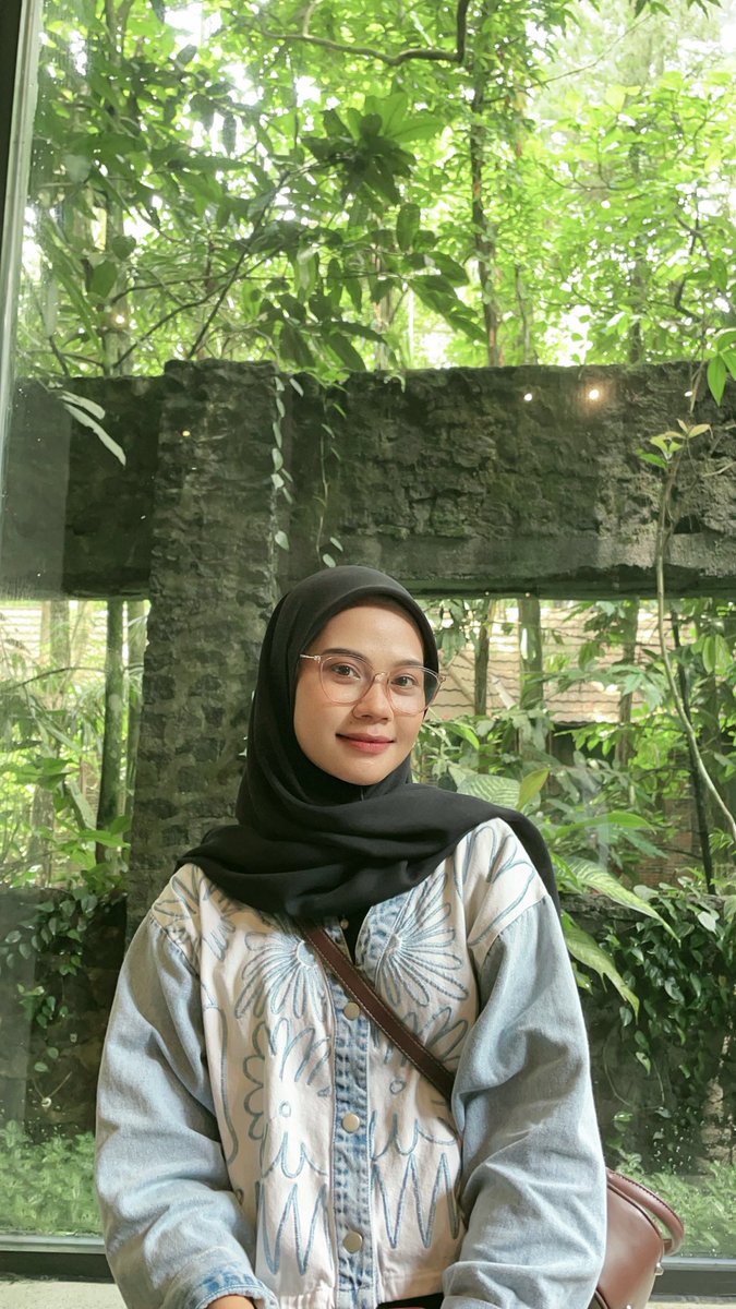 NurHy00's tweet image. 1995, and you?