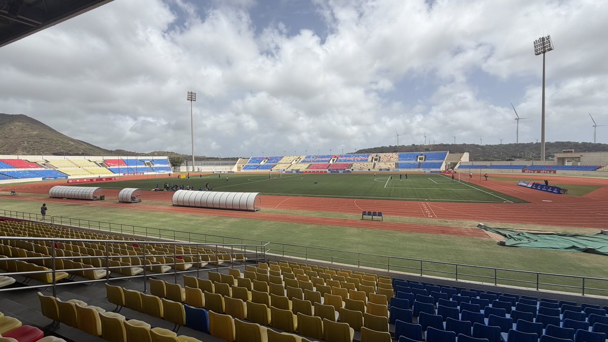 Hoy es el día. 

Hoy Cabo Verde🇨🇻 se puede clasificar para el primer Mundial de su historia. 

15:00h, contra Esuatini🇸🇿

👉 Sólo les vale la victoria

📍 Estadio Nacional de Cabo Verde, Praia. 

#WCQ02026
