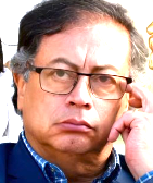 #PetroMuñecoDeMaduro