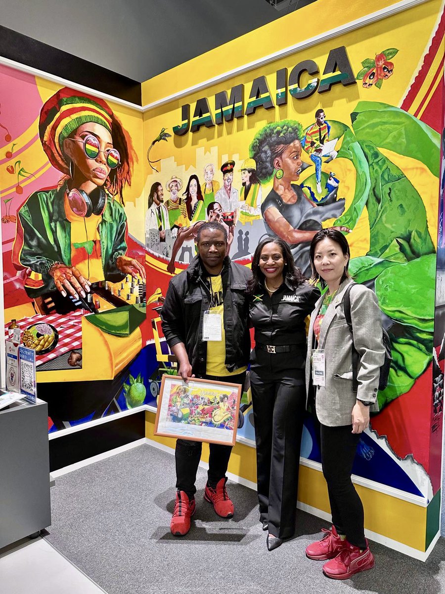 Proud that the Jamaica Pavilion 🇯🇲with its theme “Out of Many, One People—Let’s Link Up” won the Silver Award for Best Theme Development at #WorldExpo2025! Special thanks to Jamaican Artist Marvin Thompson &amp; wife Reika for their creative mastery on the Pavilion. 🙏
#OneLove