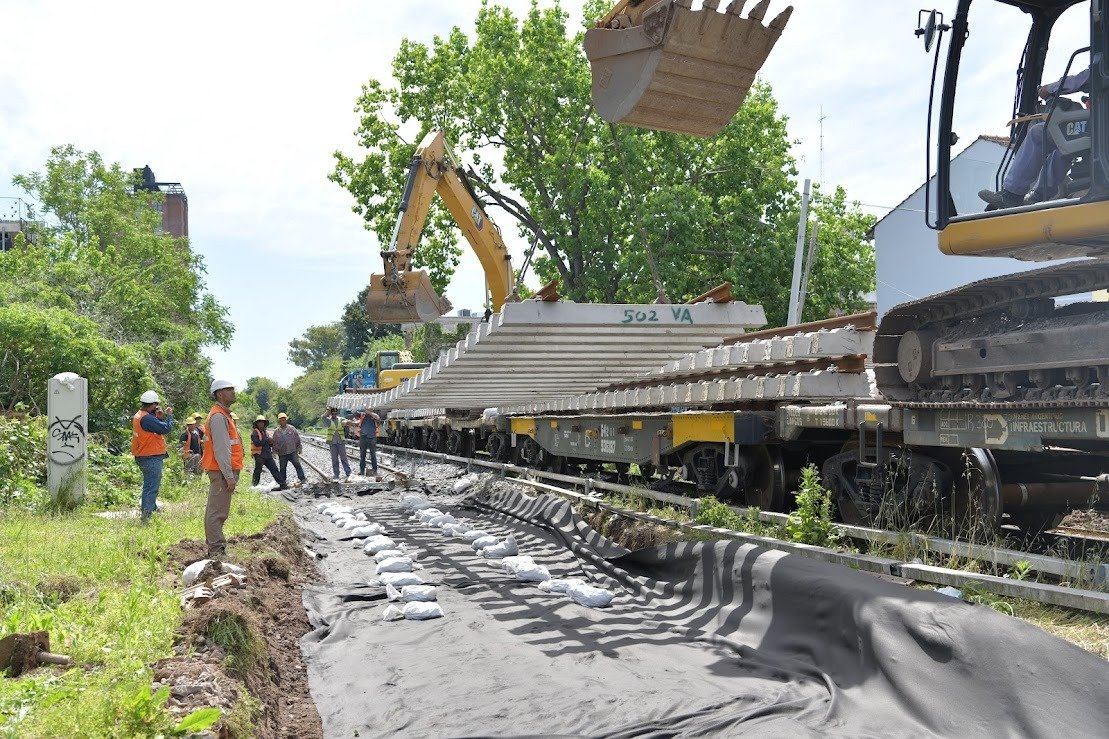 Info Tren Mitre tweet media