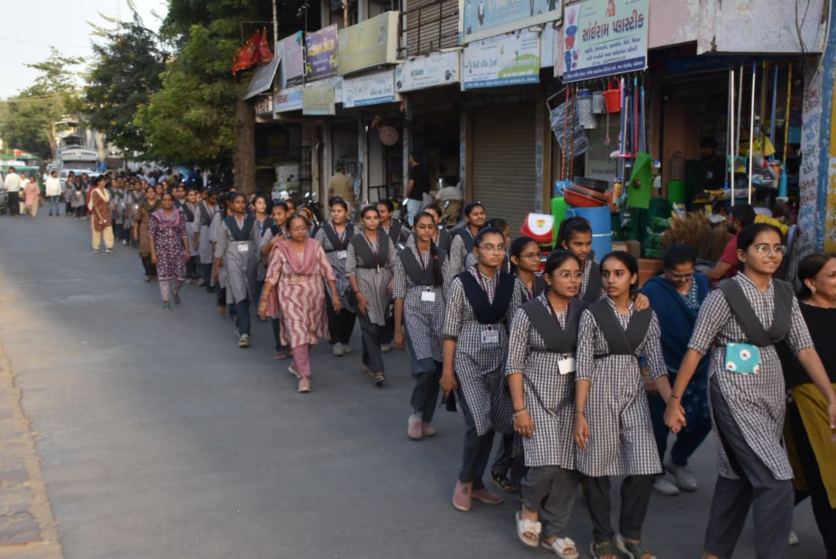 જિલ્લા યુવા અને સાંસ્કૃતિક પ્રવૃત્તિઓની કચેરી, મહેસાણા દ્વારા વિકાસ સપ્તાહની ઉજવણી અંતર્ગત "વિકાસ યાત્રા" નું આયોજન કરવામાં આવ્યું.
#VikasSaptah2025 
<a href="/CMOGuj/">CMO Gujarat</a> <a href="/revenuegujarat/">Revenue Dep. Gujarat</a> <a href="/infomahesanagog/">Info Mahesana GoG</a>