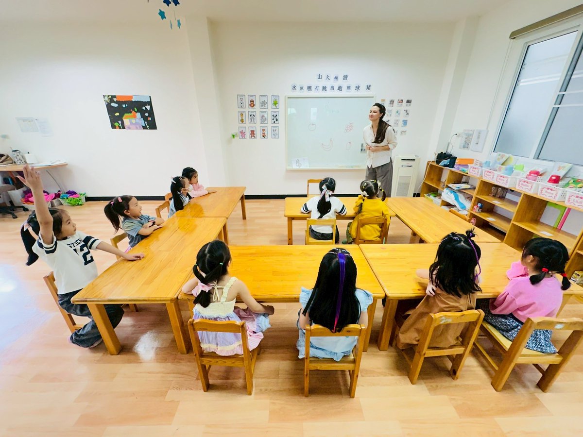 essential_th's tweet photo. You see play, we see TEFL training. Get hands-on experience, small group support, and practical classroom prep that actually makes sense in Thailand.

Internationally accredited. Job guidance included.
Spaces are limited secure your spot at https://t.co/w4lUmPHemn https://t.co/ae4GYQgn2q
