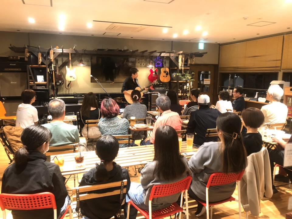 Nishi_Nishiyama's tweet photo. 『 西山隆行 今日もギターと二人旅 Vlog vol.34 毎月10日は東京ライブの日 in 奥多摩町!!』⛰
@奥多摩 Port Okutama 2025.10.10.
👀✨🎥
https://t.co/V9SBimk0Fl
#毎月10日は東京ライブの日
#行き先はクジで決める
#東京都全62市区町村を巡る旅
#奥多摩町
#奥多摩駅
#PortOkutama
#ポートオクタマ
#29箇所目達成
#残り33箇所
#西山隆行
#Nishi西山隆行