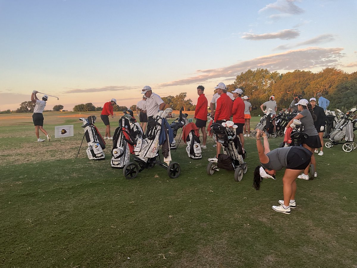 USTCeltsGolf's tweet image. The Men’s and Women’s teams begin play today at 8:30am in the SCAC Preview in Ft. Worth. U. Dallas is hosting and the tournament is being played at Hawk’s Creek GC. Follow along with live scoring @Clippdscore  @USTCeltsGolf ⛳️🏌️‍♂️🏌️‍♀️@USTAthletics #GoCelts💪