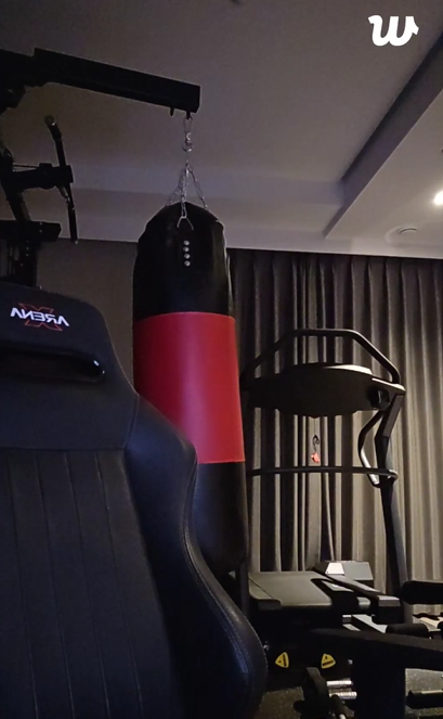 armyflowershop's tweet image. i may miss the #emptychair some day... NOT TODAY!!!!