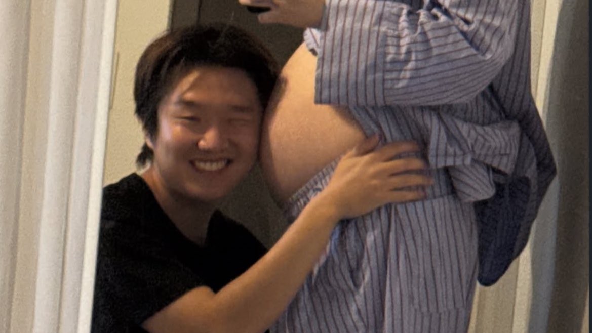 kittytoeath's tweet photo. I'm literally crying 🥹🤏 congratulations to john cha and his family https://t.co/wHj4PP3T63