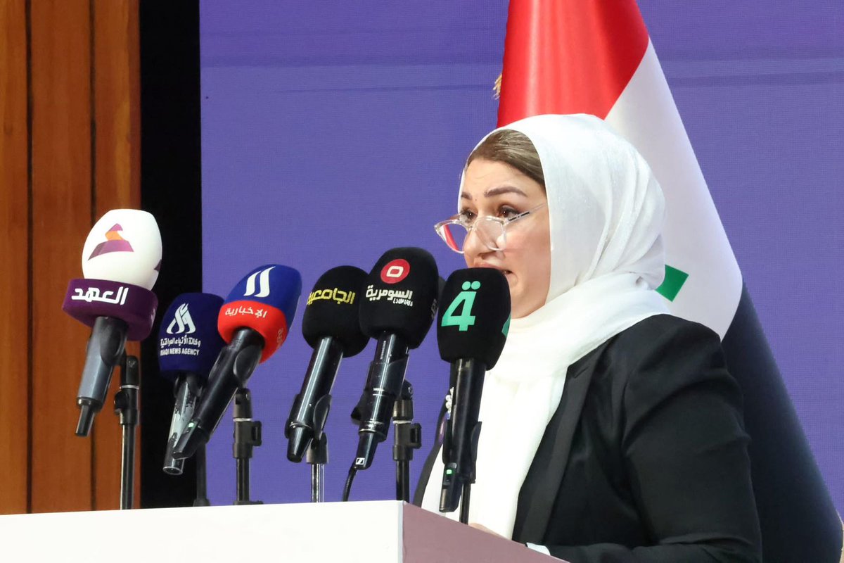 من اولى اولوياتنا في المرحلة المقبلة السعى بكل جدية إلى إقرار قانون جديد لسُلّم الرواتب يكون أكثر إنصافاً للفئات المتوسطة والفقيرة، ويعالج الفوارق الكبيرة بين رواتب الوزارات والهيئات.
نعتقد بان العدالة الاجتماعية لن تتحقق ما لم يُرفع الغُبن عن الموظف ويُصان حقه في العيش الكريم.