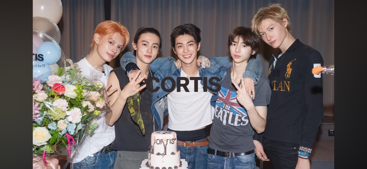 ai ⋆˚࿔ tweet media