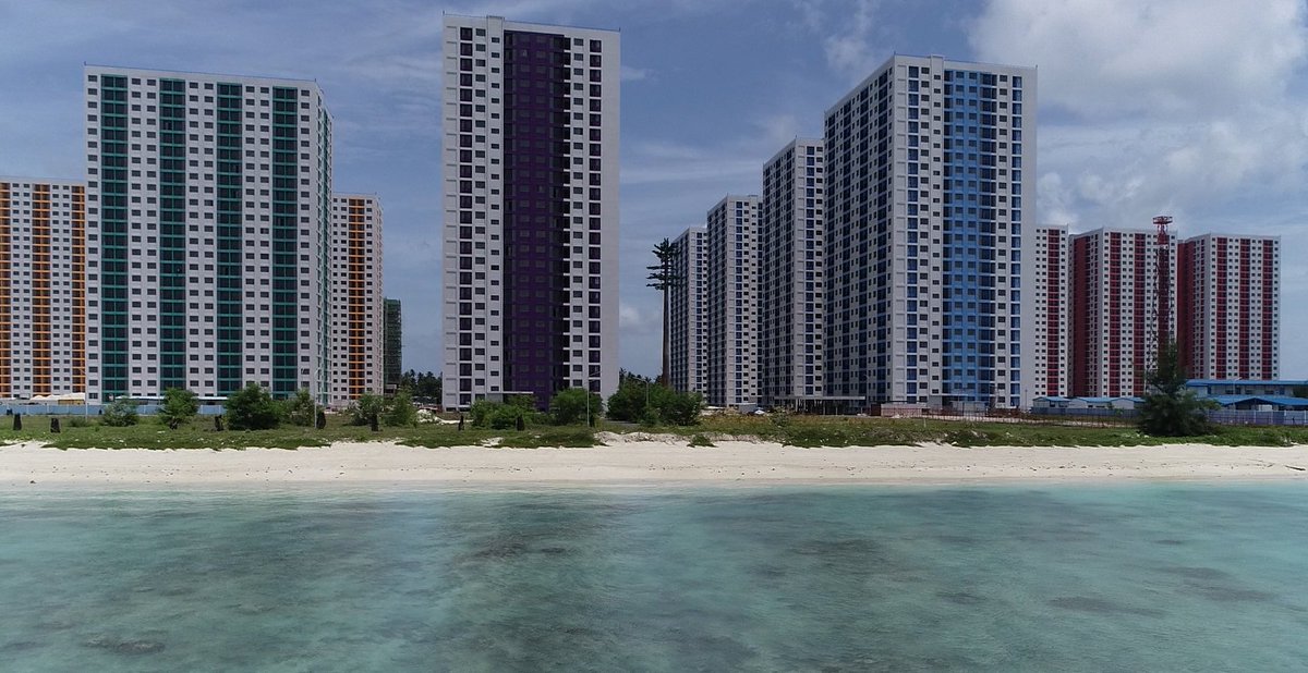 CSCEC_MALDIVES's tweet image. Thrilled to mark the 36th International Day for Disaster Risk Reduction! #CSCEC proudly supports the Maldives with 7,000 Social Housing Units for 40,000 people and the Hulhumalé Channel offering safe &amp;amp; comfortable recreational spaces. Together for a sustainable future!