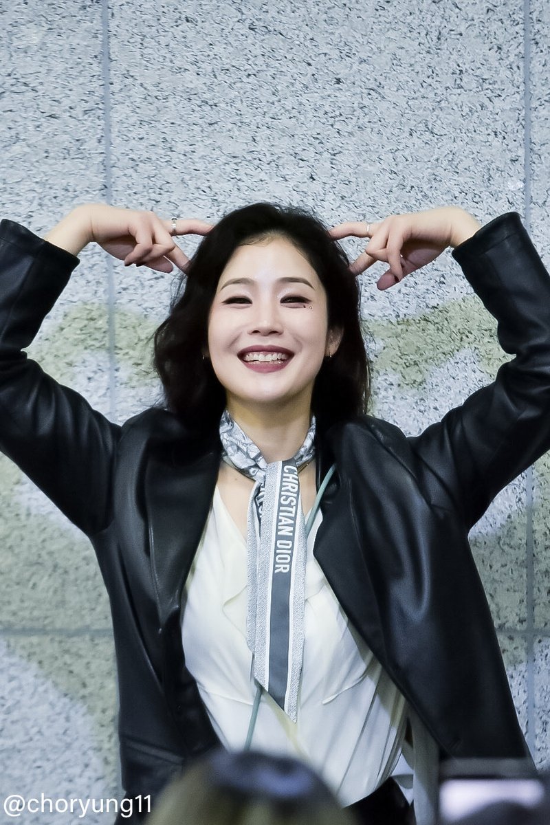 [20251012]
번 더 위치 랑연 배우님 ㅌㄱㄱ
옆라인 예쁜 거 좋아하는 거 언제 그만할까?
예쁘고 귀엽고 잘생기고 다해~~