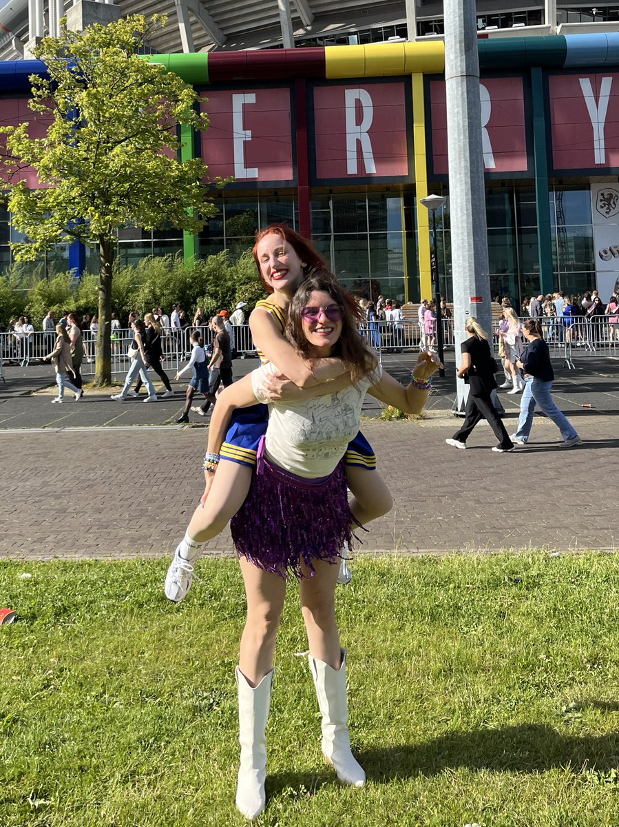 whitewineswift's tweet image. eras tour forever ♾️🫶🏼 

#SwiftDay @taylornation13