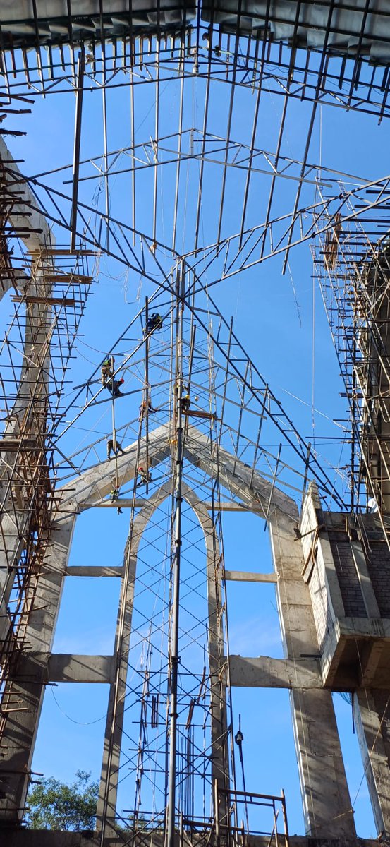 _oradgroup_'s tweet image. They may not stand on the podium, but they make the difference.
Every structure we build carries the fingerprints of countless hardworking hands,  the ones mixing, measuring, lifting, and perfecting.
#construction #team #structures #updates #progress #oradgroup #fdgafrica