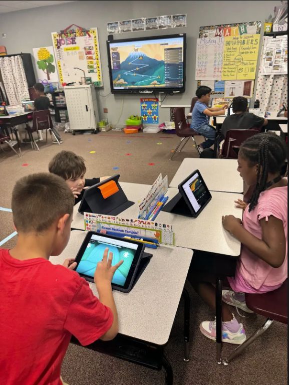 gccisd_edtech's tweet image. Mrs. Land’s 2nd graders at Victoria Walker Elementary explored the roles and responsibilities of our leaders, the president, governor, and mayor, using Wayground Mastery Peak and video assessment tools! 🎥✨