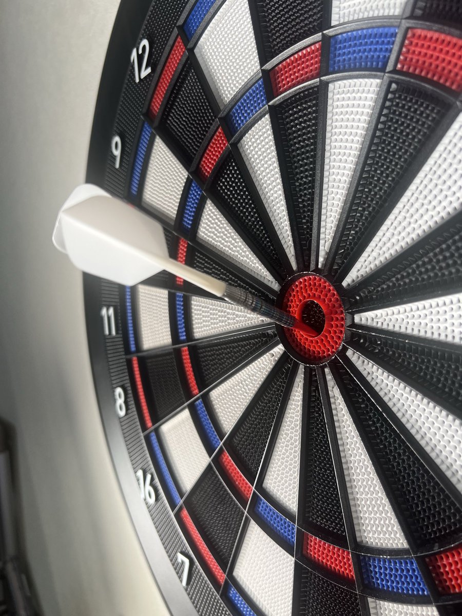 ホームでインブルとアウターブルのセグメントの間に入って斜めに刺さると反応しないことあるのボクだけですか（ ;  ; ）それにより弾かれると無反応ー😭まーしゃーない