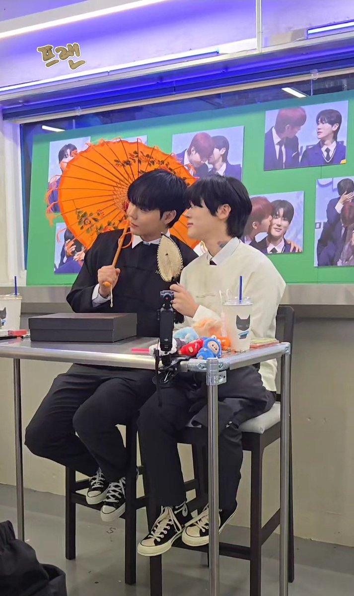 미얀마 전통의상 마저 넘 잘어울렸던 두사람❣️
(결혼식 할때 입는 옷이래요ㅎㅎ)