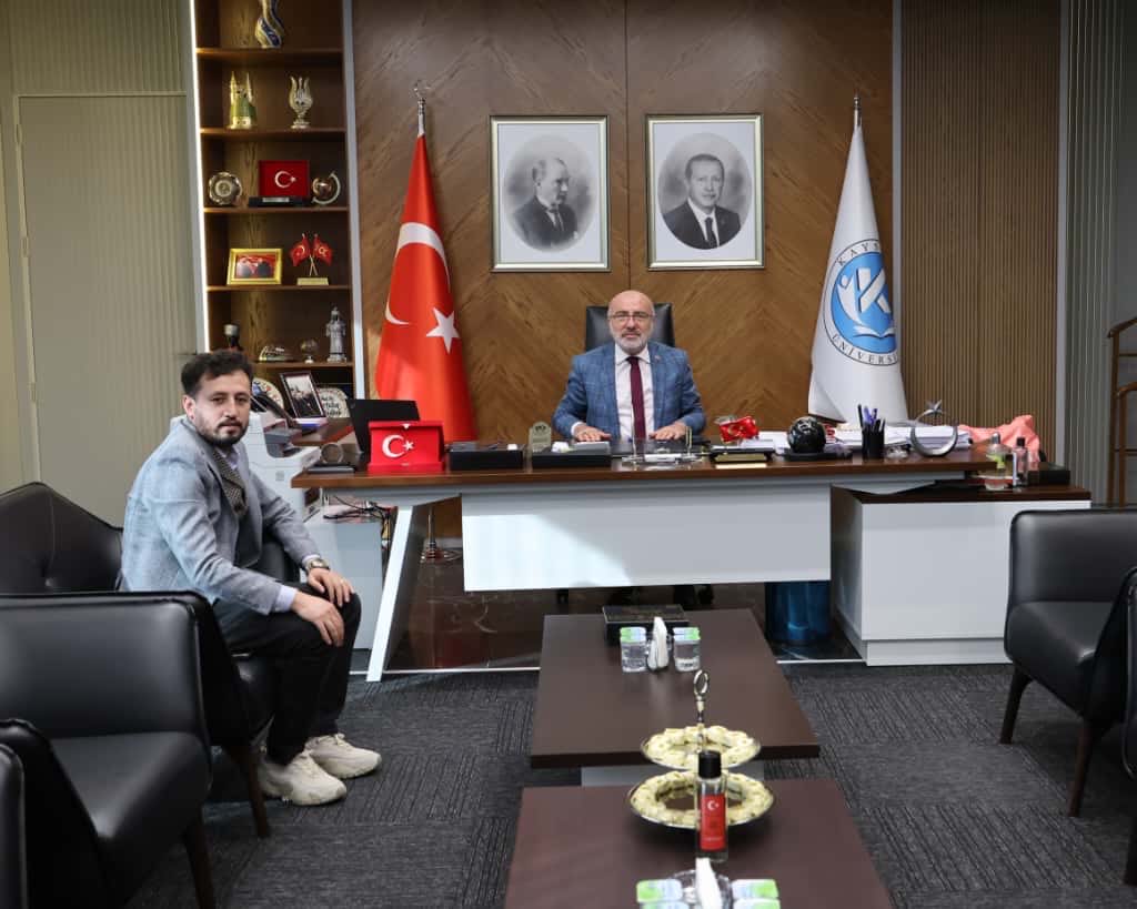 ProfKaramustafa's tweet image. Afganistan Yesevi Derneği ve Birlik Vakfı Şubesi Kurucu Başkanı ve Türkiye Sevdalısı Bashir Ahmad Haidari’ye nazik ziyareti için teşekkür ediyorum.🇹🇷
