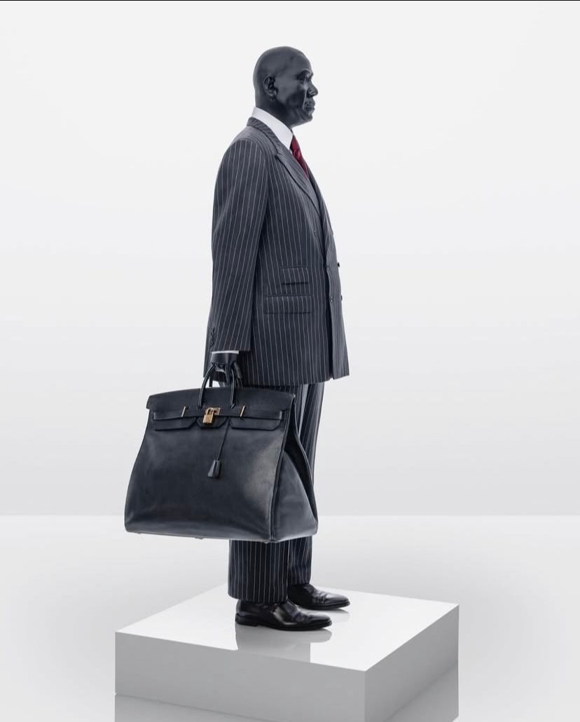 BlanckDigital's tweet image. The Andre Leon Talley Mannequins Bring his style to Life 
@SCADFASH Pays tribute to the late fashion legend with custom mannequins sculpted in his image, a striking homage to his legacy and larger than life style.

#SCADFash #styleisforever #blanck