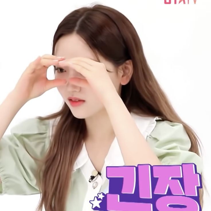 Tiap Yaya buka akun ini pasti sedang dalam keadaan show more terus, kalian atlit diving yah? 😣👋🏻