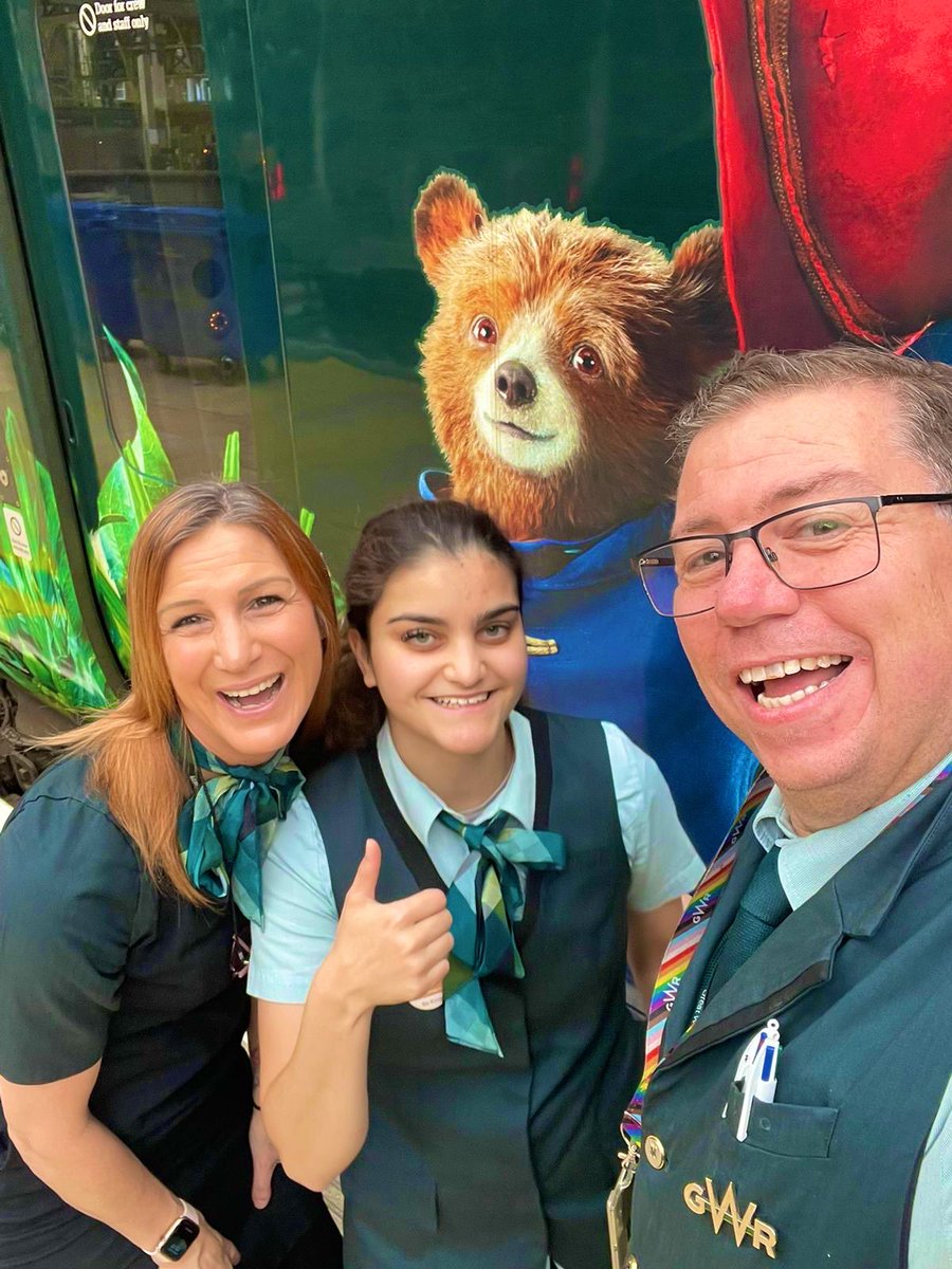 LeadHostSarah tweet media