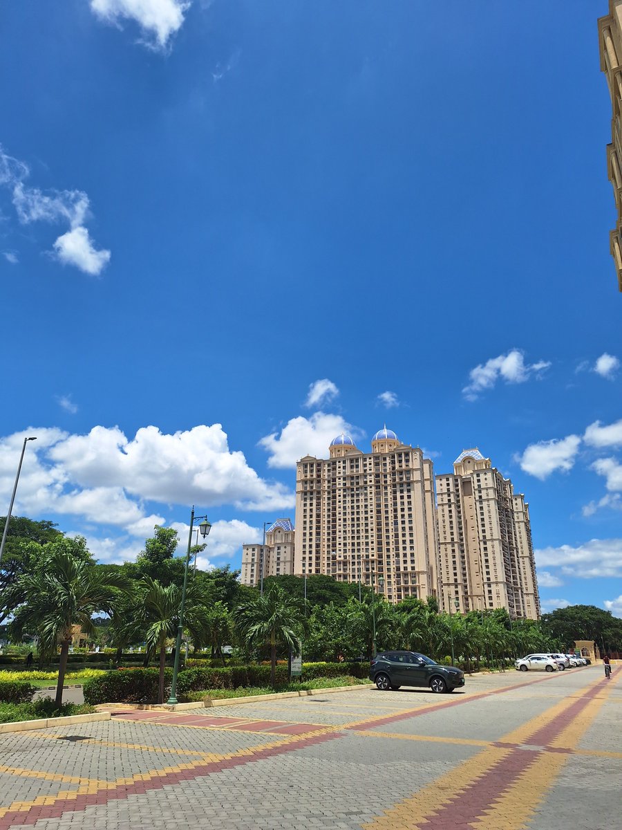 チェンナイの青空
デリーと違って、澄みわたってる